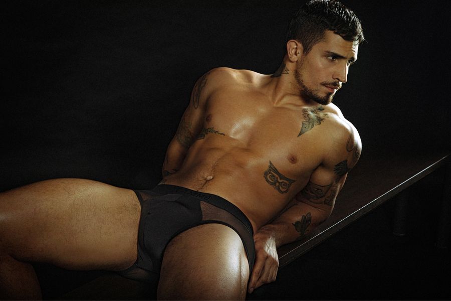 Ropa interior semitransparente