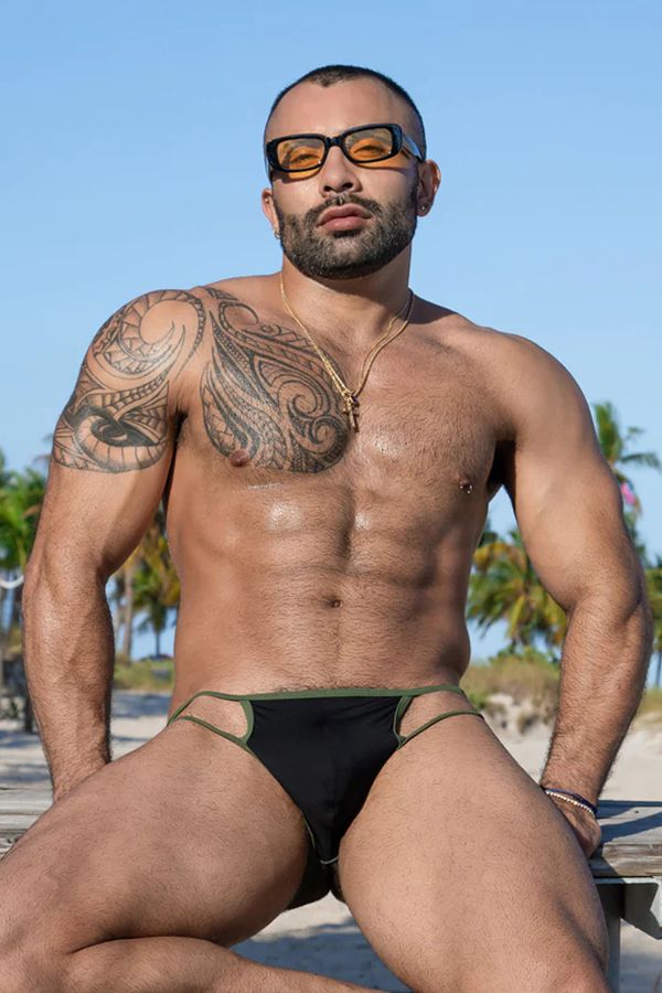 hombres con vello en ropa interior