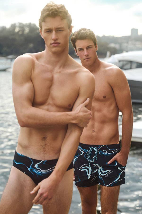 TEAMM8 RESORT
