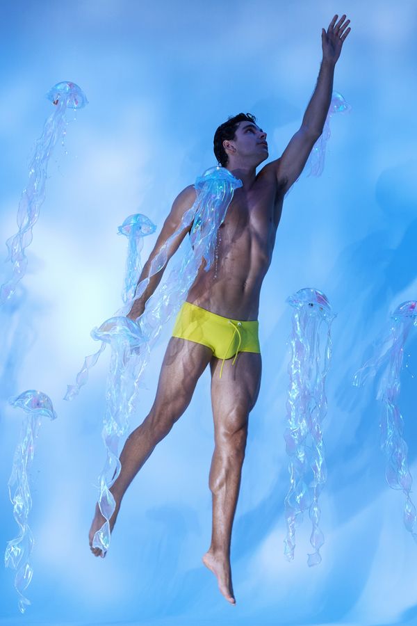 bañadores con colores lisos